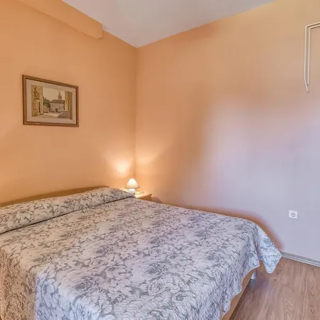 Rinaldis Каштелир