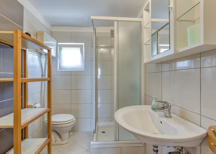 게스트하우스 Rinaldis Kaštelir