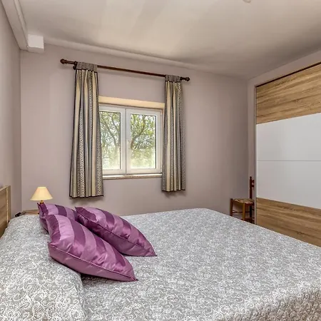 Guest house Rinaldis Kastelir